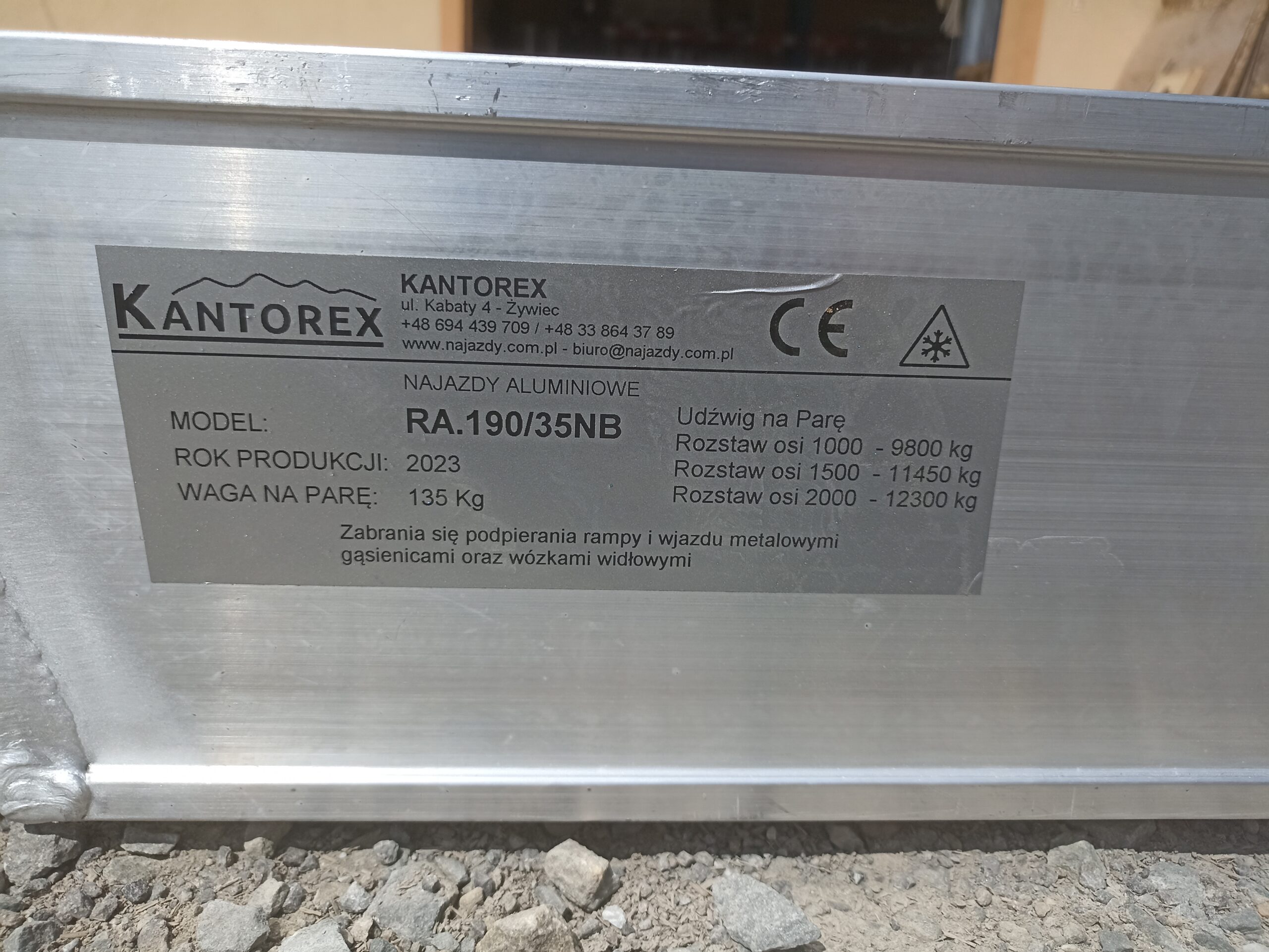 najazdy aluminiowe 190x35 3,5m do 12,3t bez rantów najazdy aluminiowe 190x35 3,5m do 12,3t bez rantów