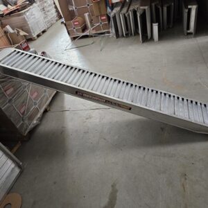 Najazdy aluminiowe 2,5m do 4t (115x25)