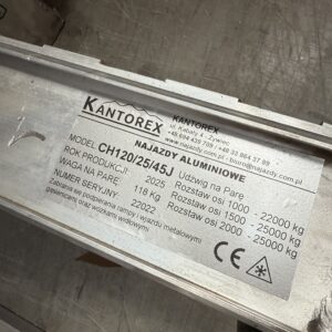 Najazdy aluminiowe CH120/25/45 2,5m do 25t z rantami bocznymi