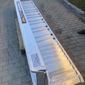 Najazdy aluminiowe 3m do 8,19t (150x30)